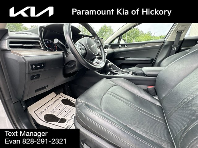 Vehicle image 15 of 32