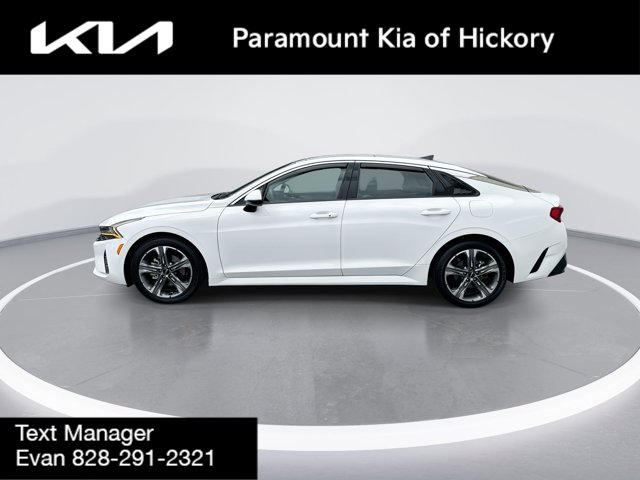 Vehicle image 9 of 32