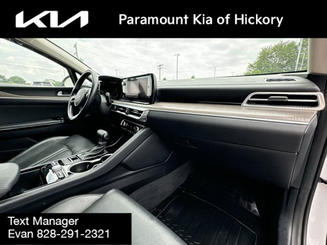 Vehicle image 11 of 32