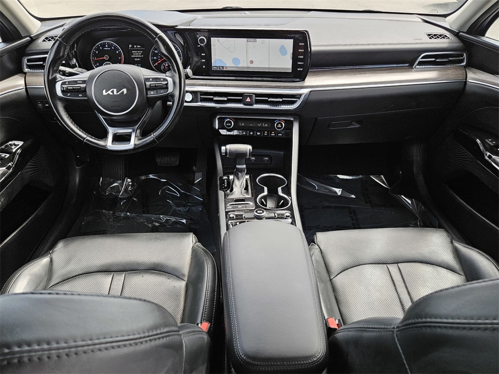 Vehicle image 37 of 44