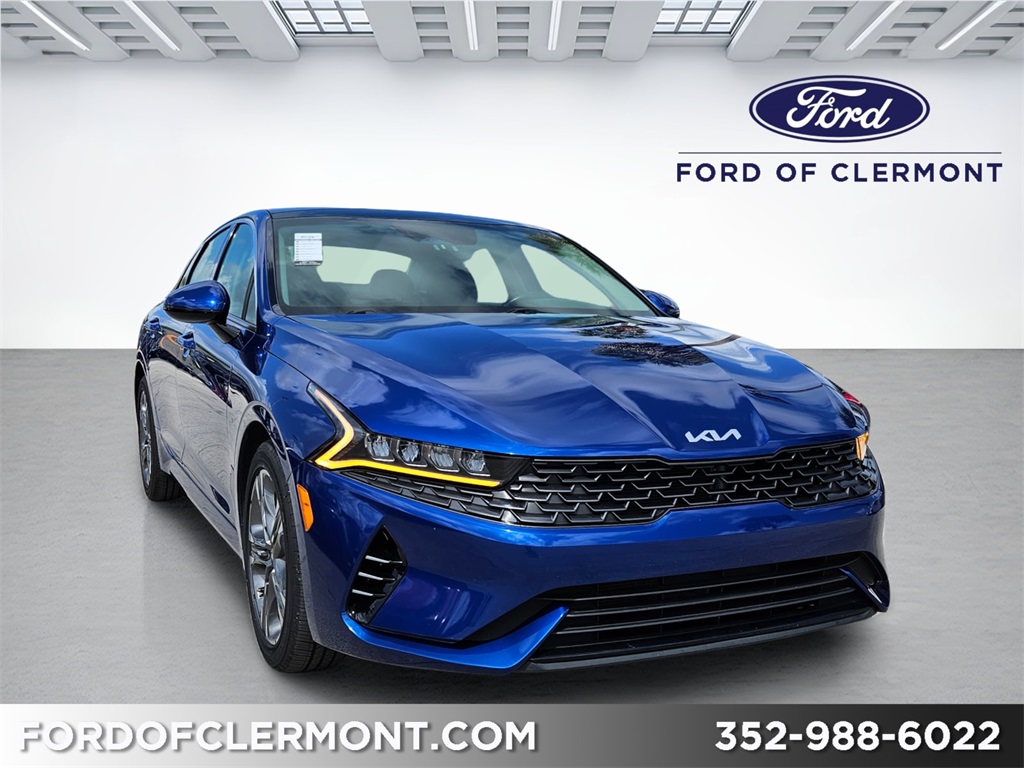 Vehicle image 5 of 44