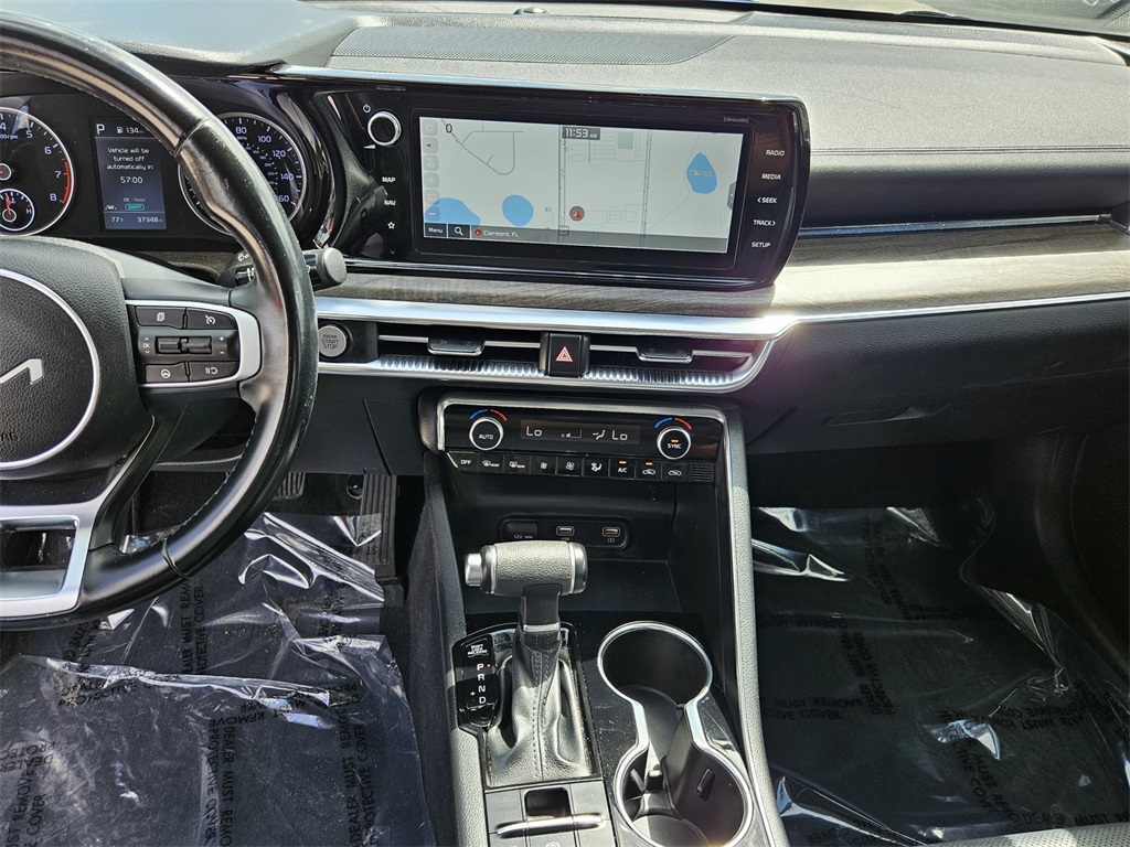 Vehicle image 24 of 44