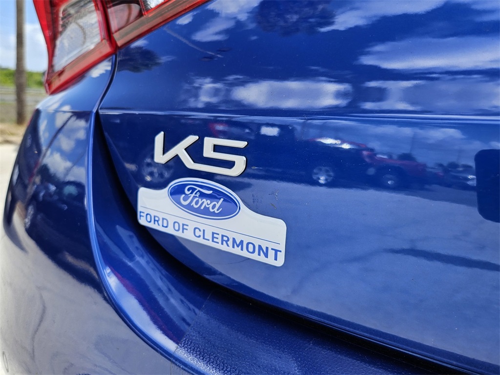 Vehicle image 42 of 44