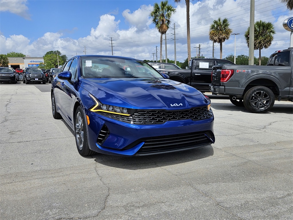 Vehicle image 7 of 44