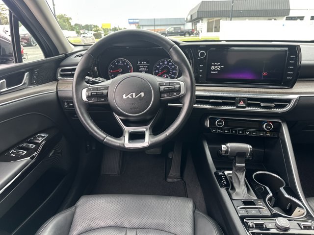 Vehicle image 15 of 20