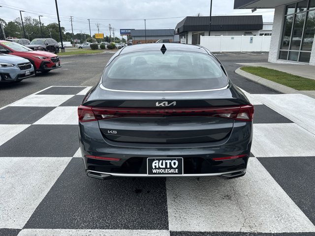 Vehicle image 4 of 20