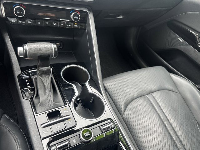 Vehicle image 19 of 20