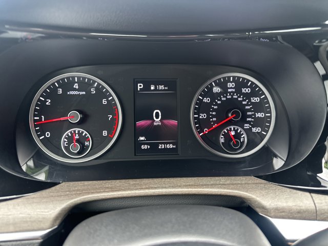 Vehicle image 16 of 20