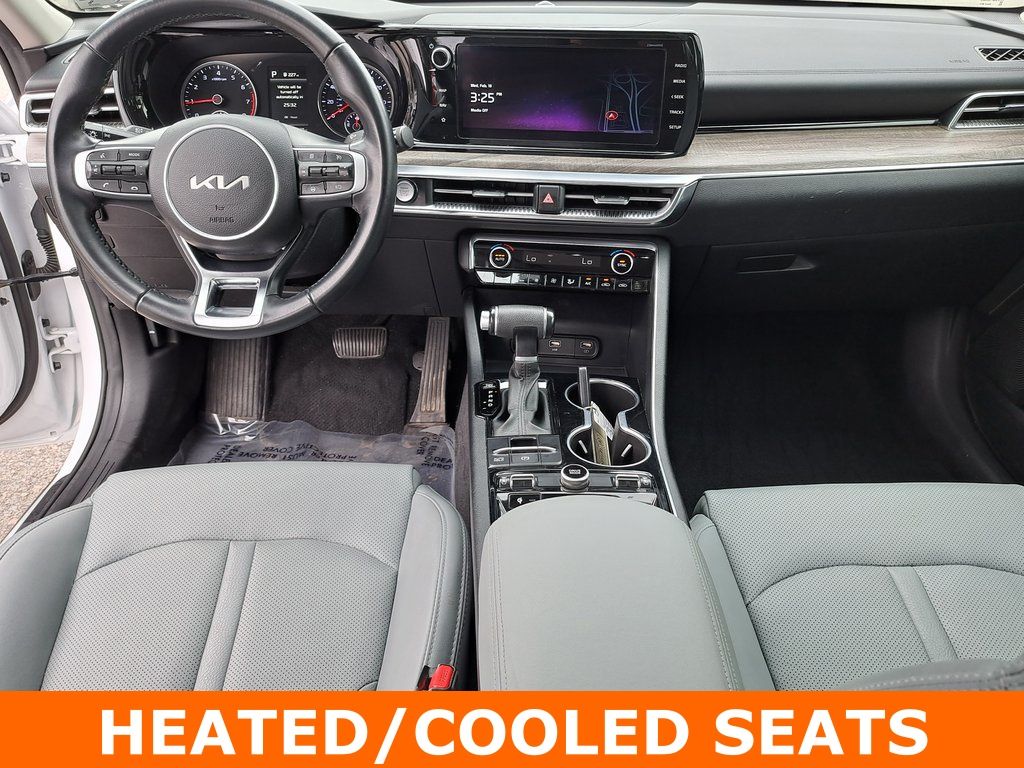 2023 Kia K5 EX Image 16 of 32