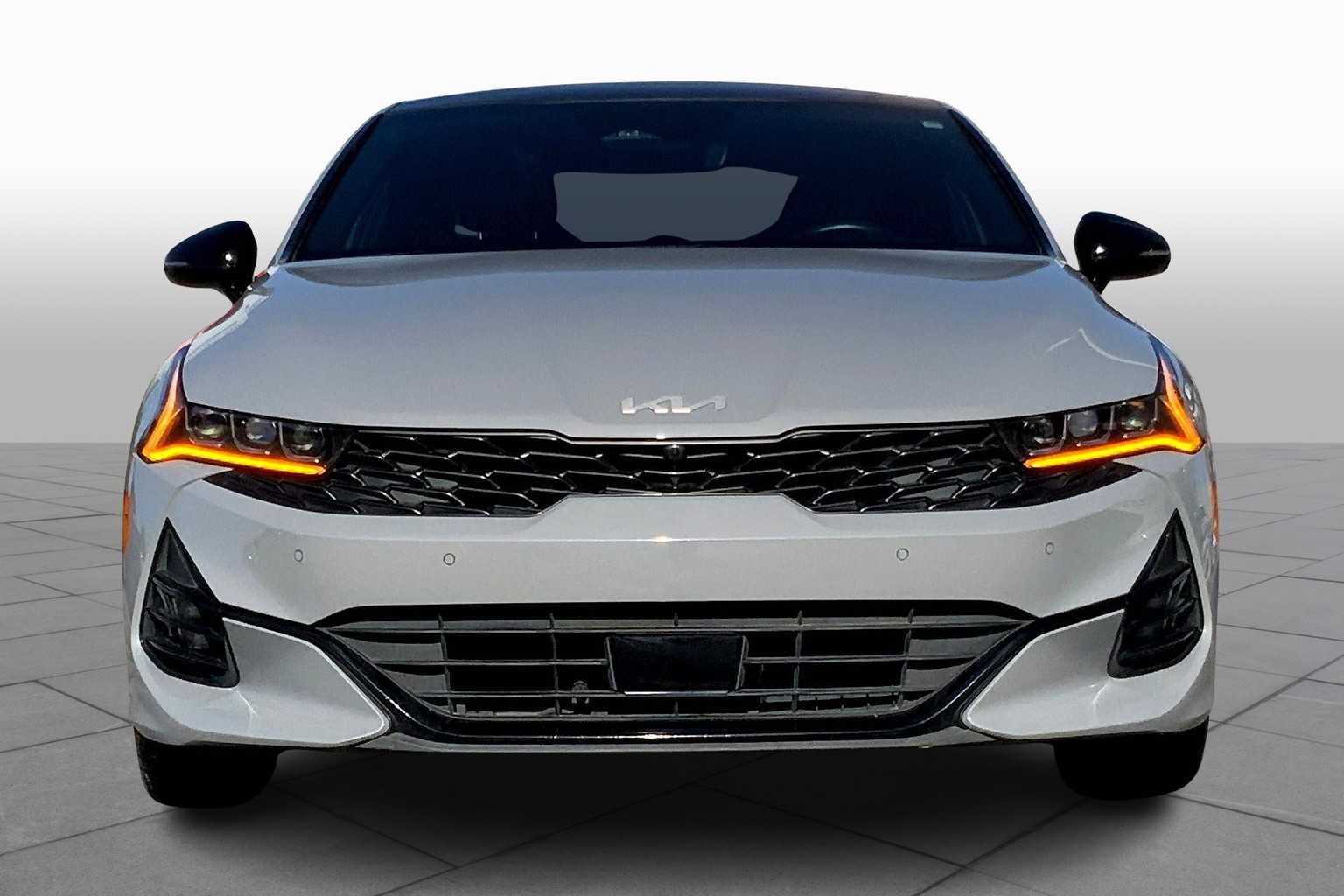 Vehicle image 2 of 34