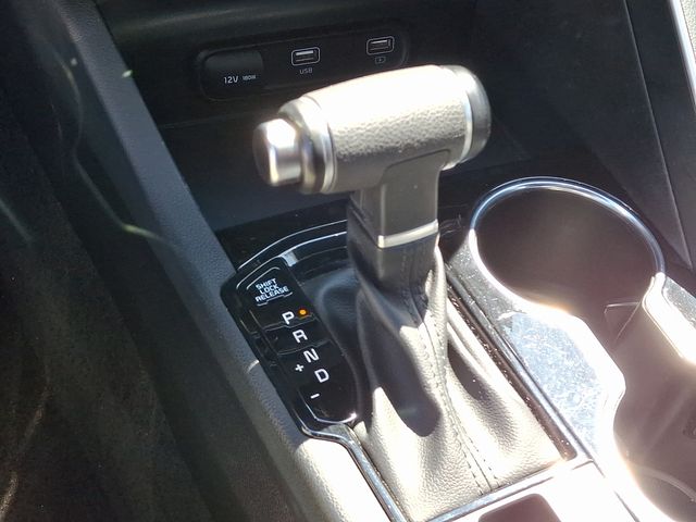 Vehicle image 17 of 35