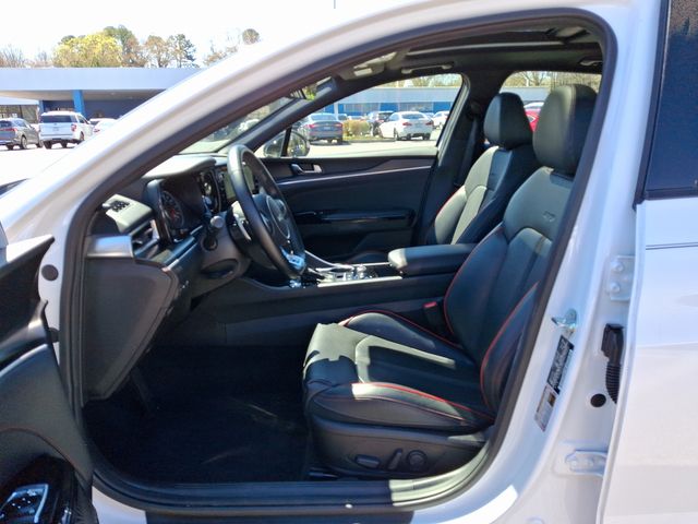 Vehicle image 15 of 35