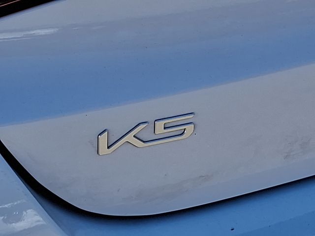 Vehicle image 34 of 35