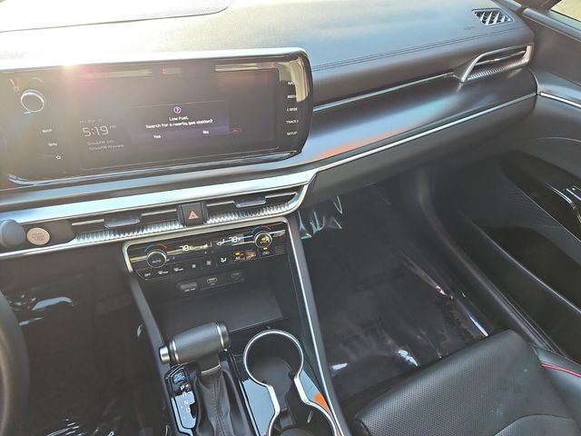 Vehicle image 16 of 35
