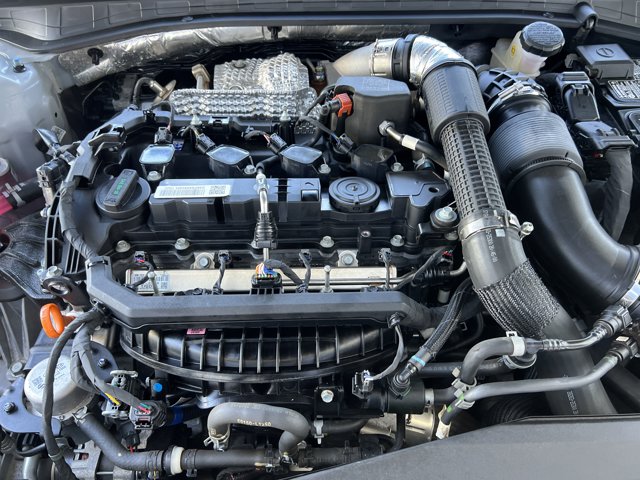 Vehicle image 33 of 35