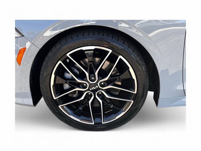 Vehicle image 12 of 35