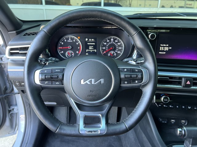 Vehicle image 17 of 35