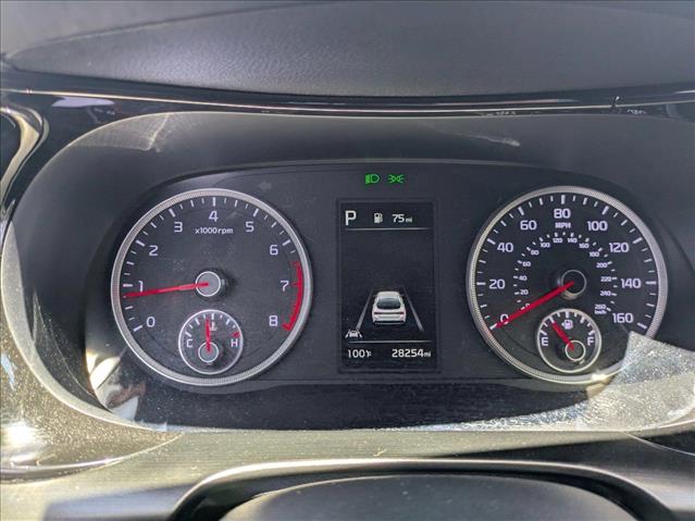 Vehicle image 11 of 25