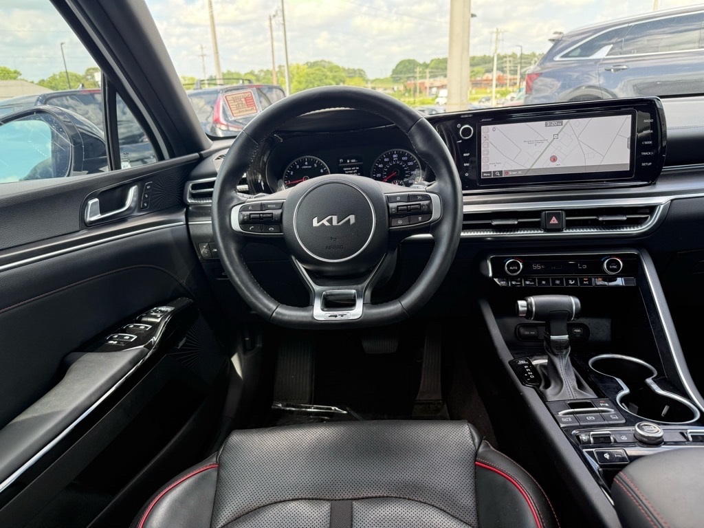 Vehicle image 10 of 25