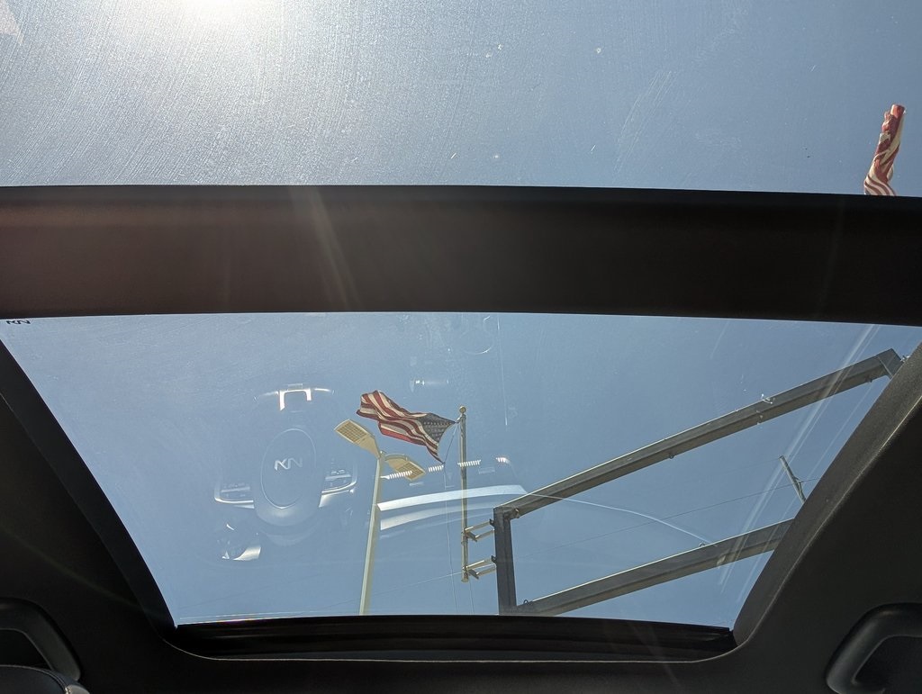 Vehicle image 36 of 41