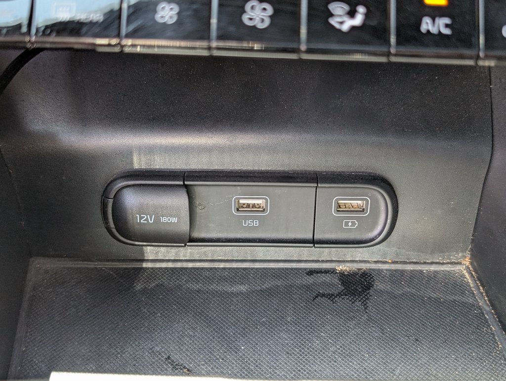 Vehicle image 28 of 41