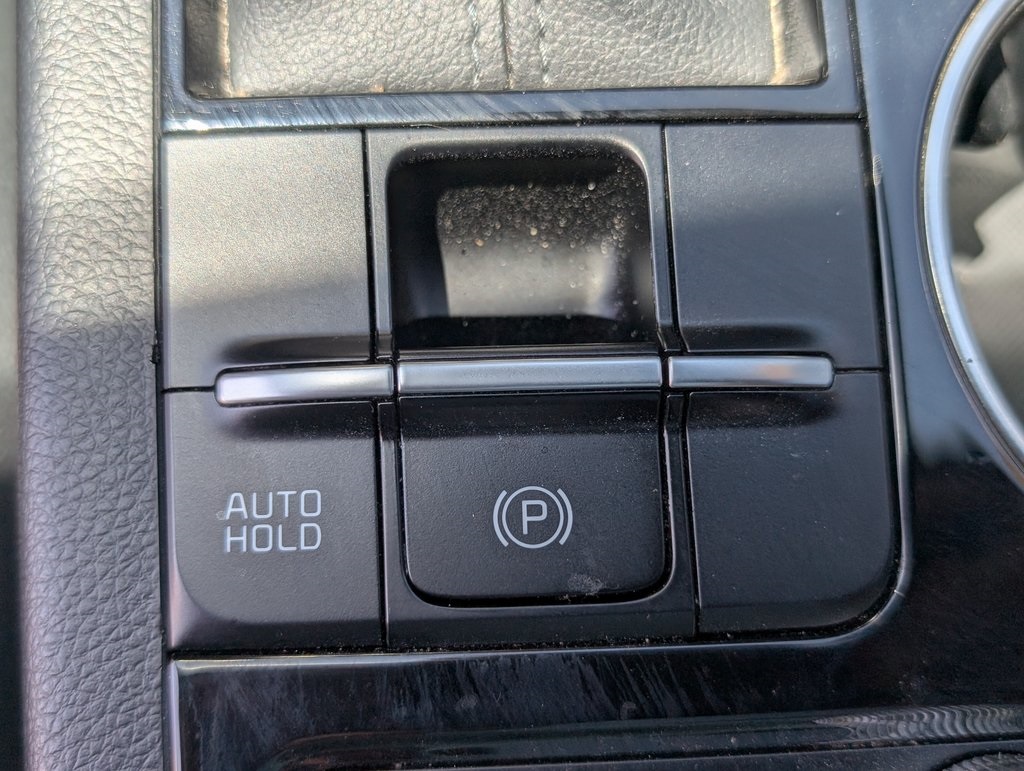 Vehicle image 29 of 41
