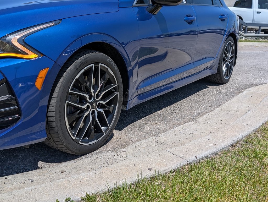 Vehicle image 8 of 41