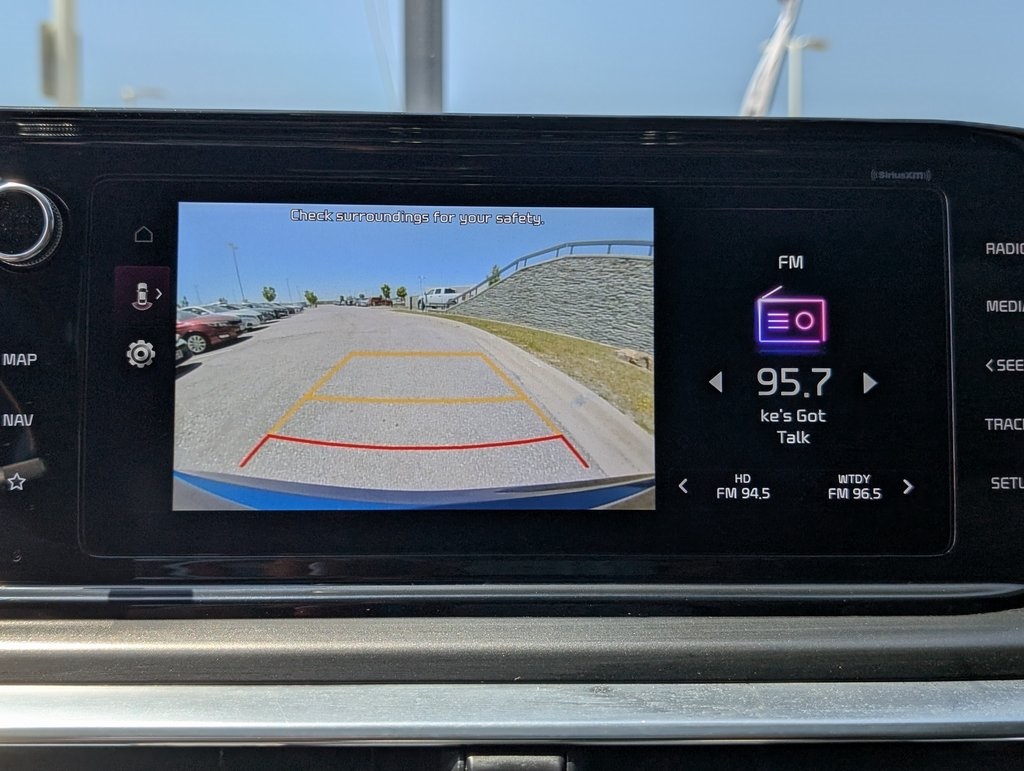 Vehicle image 26 of 41