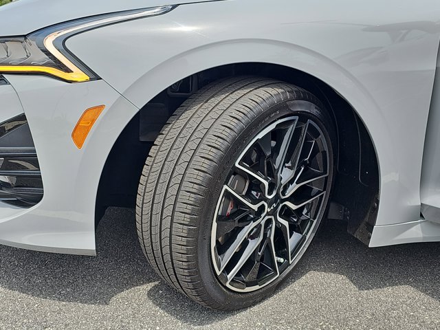 Vehicle image 31 of 34