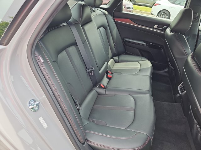 Vehicle image 12 of 34