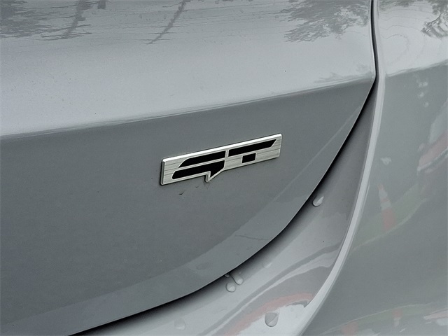 Vehicle image 26 of 32