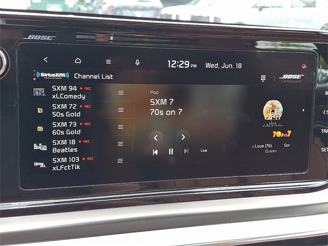 Vehicle image 17 of 32