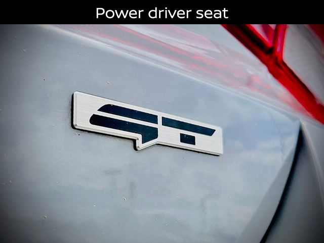 Vehicle image 15 of 32