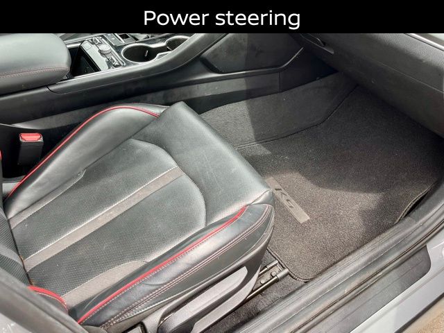 Vehicle image 16 of 32