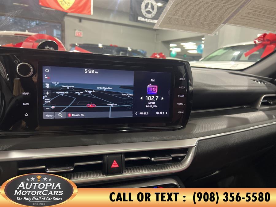 Vehicle image 36 of 45