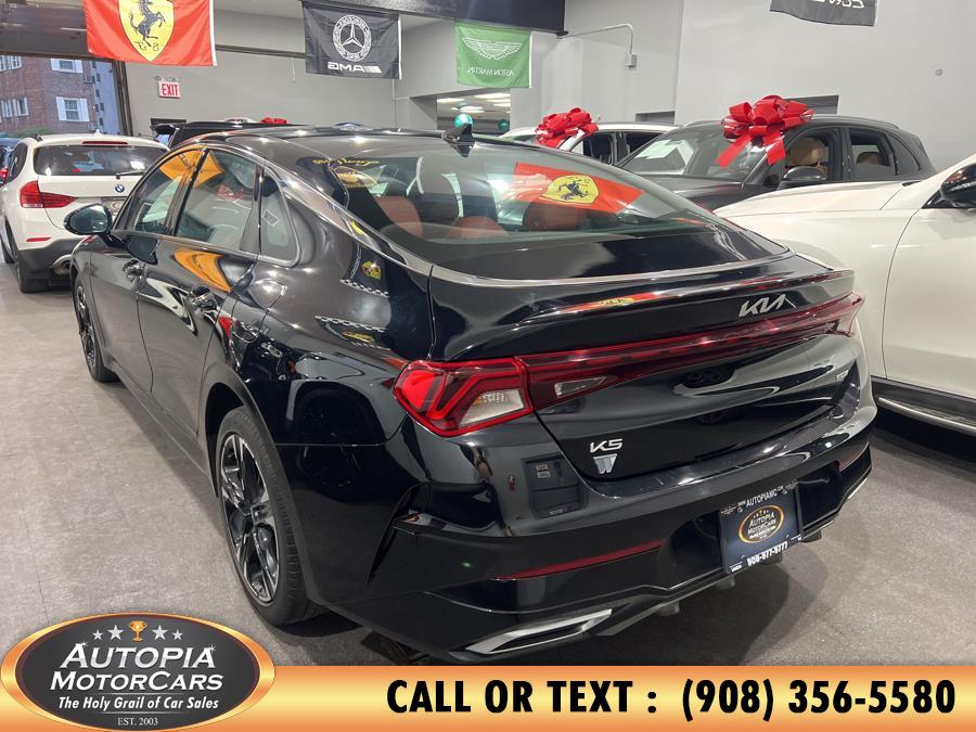 Vehicle image 8 of 45