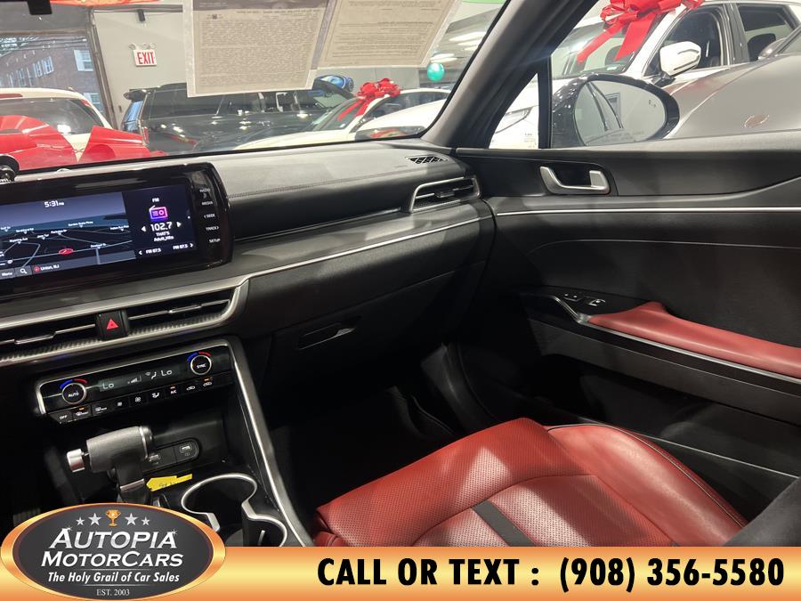 Vehicle image 25 of 45