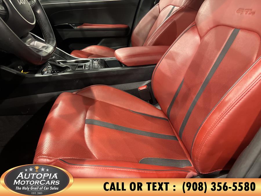 Vehicle image 15 of 45