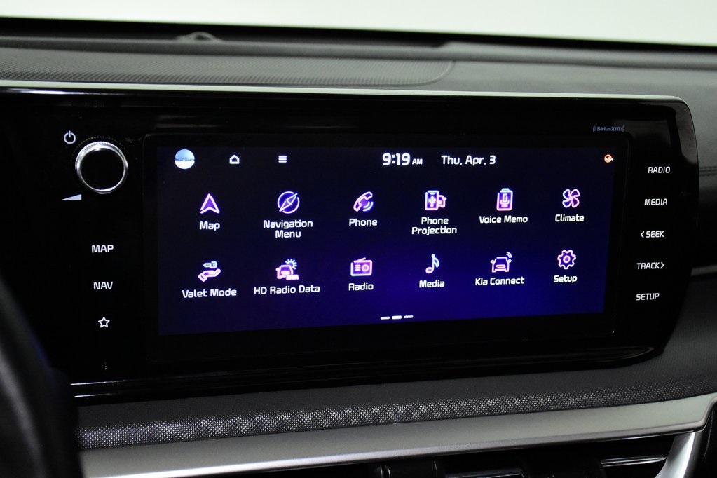Vehicle image 21 of 32
