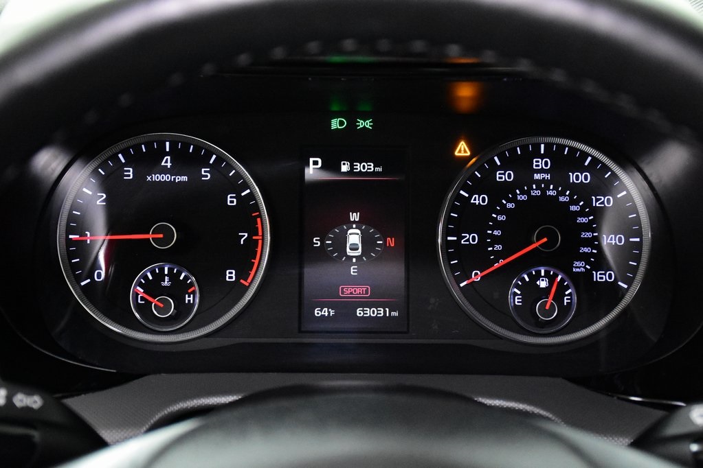Vehicle image 17 of 32