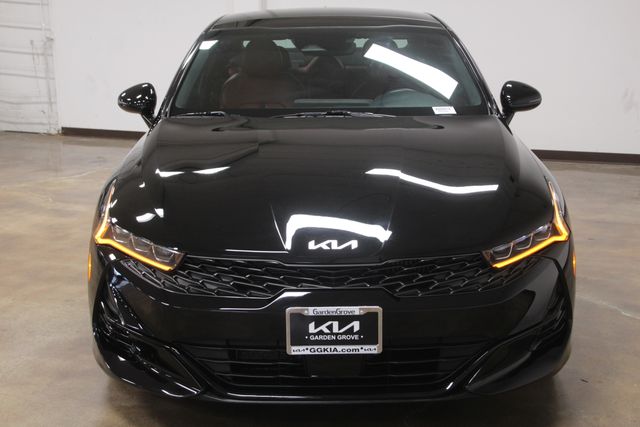 Vehicle image 4 of 33