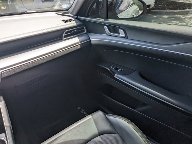 Vehicle image 21 of 21