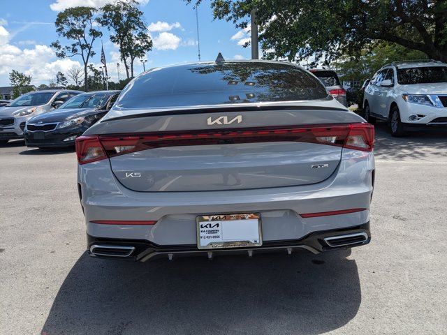 Vehicle image 7 of 21