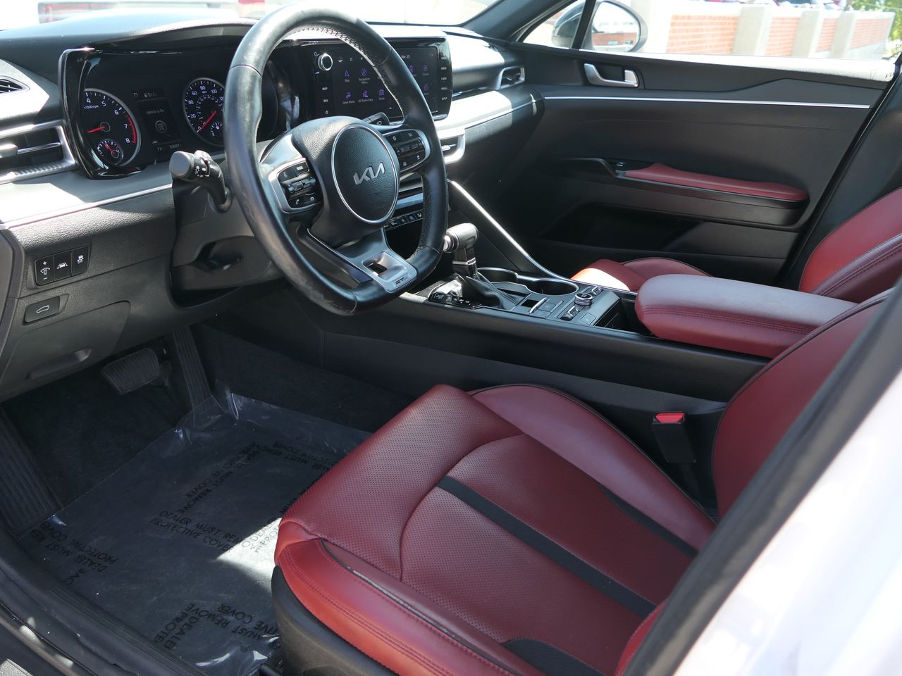Vehicle image 17 of 36