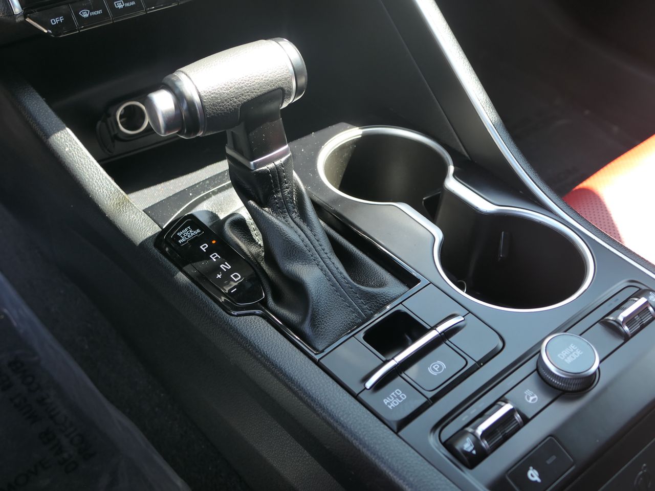 Vehicle image 27 of 36