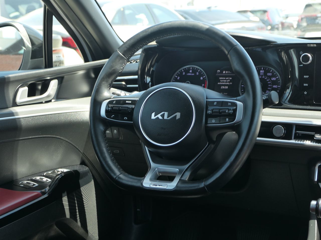 Vehicle image 32 of 36