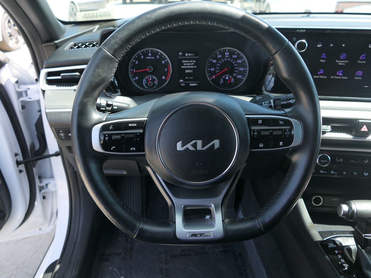 Vehicle image 23 of 36