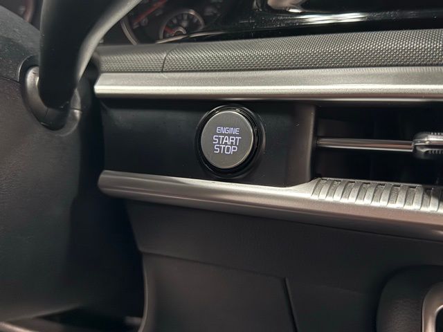 Vehicle image 16 of 35