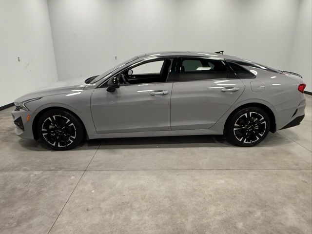 Vehicle image 8 of 35