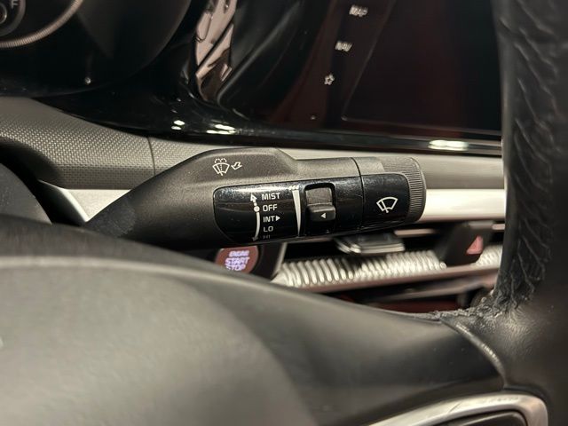 Vehicle image 19 of 35